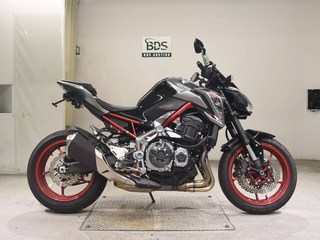 Kawasaki Z900