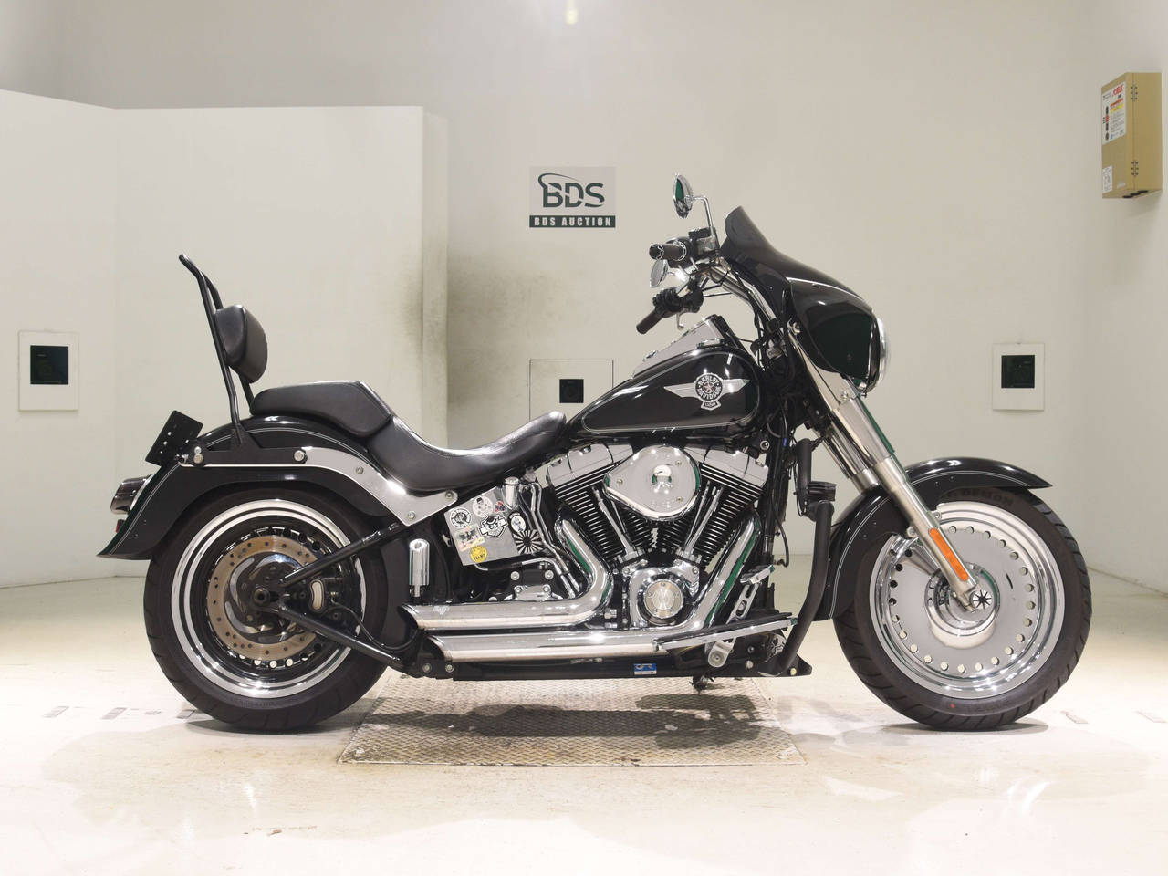 HD FATBOY FLSTF1580, right