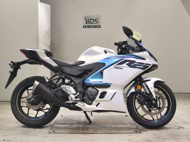 Yamaha YZF-R25A