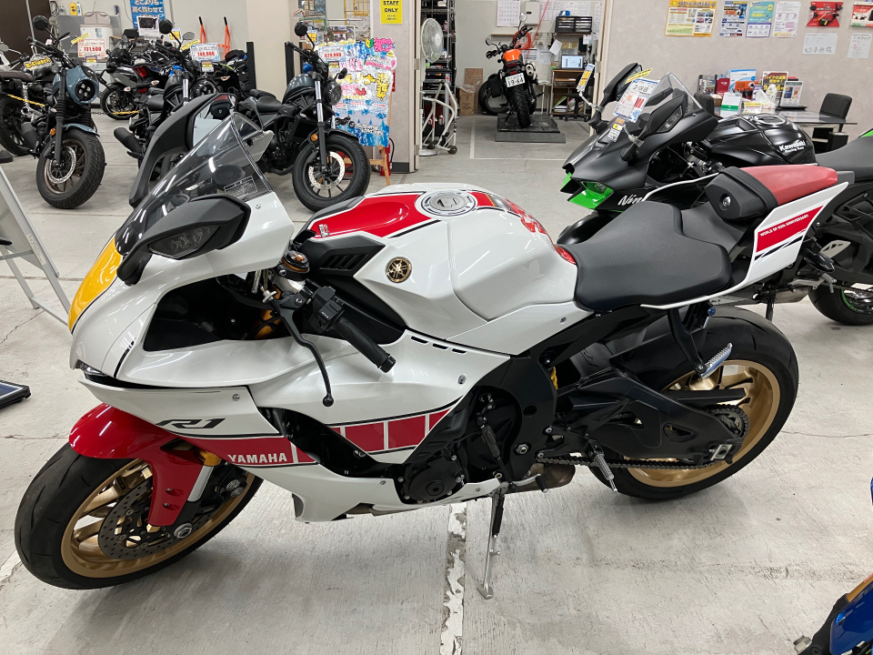 Yamaha YZF-R1 — фото 2