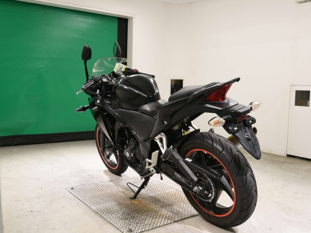 Honda CBR250R — фото 6