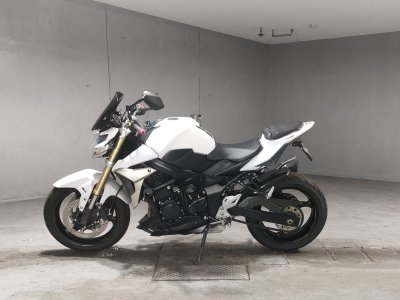 Suzuki GSR750 — фото 2