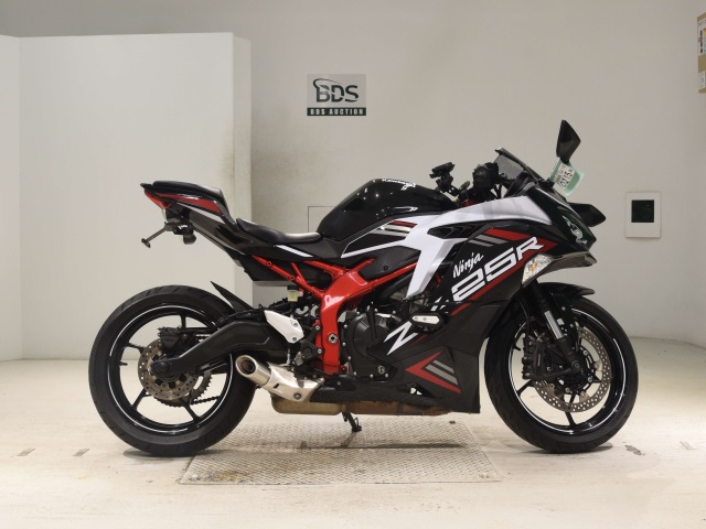 5337] Kawasaki NINJA ZX-25R - ZX250H-A26812