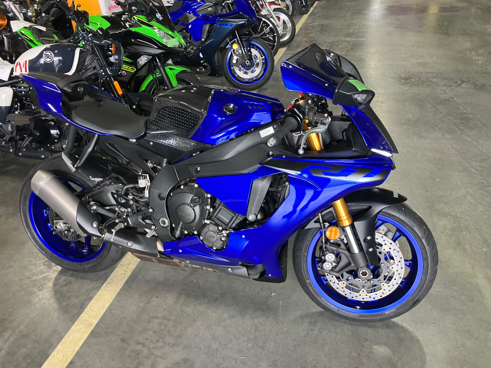 Yamaha YZF-R1