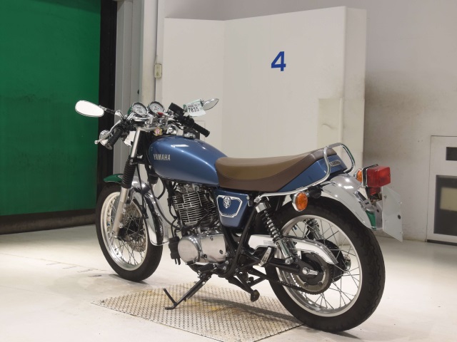 Yamaha SR400 — фото 6