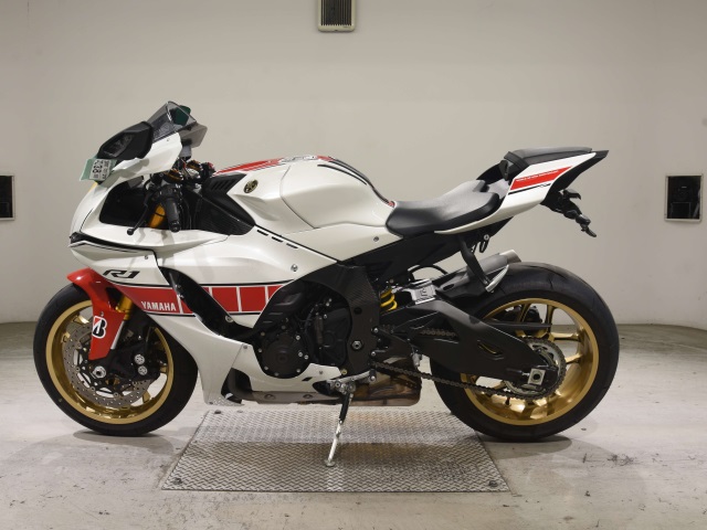 Yamaha YZF-R1 — фото 2
