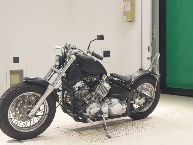Yamaha DRAGSTAR XVS400 CLASSIC — фото 4