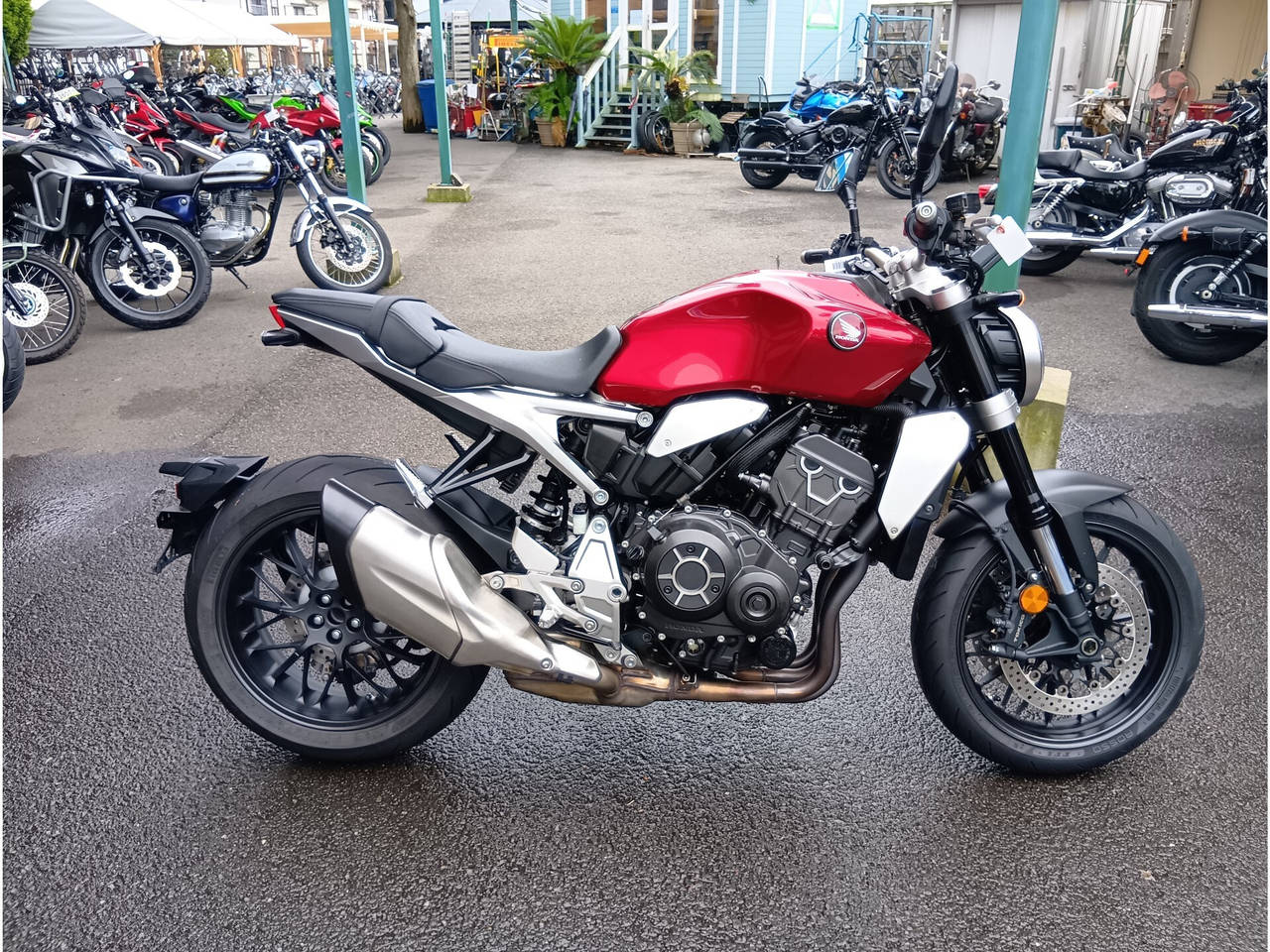 Honda CB1000R