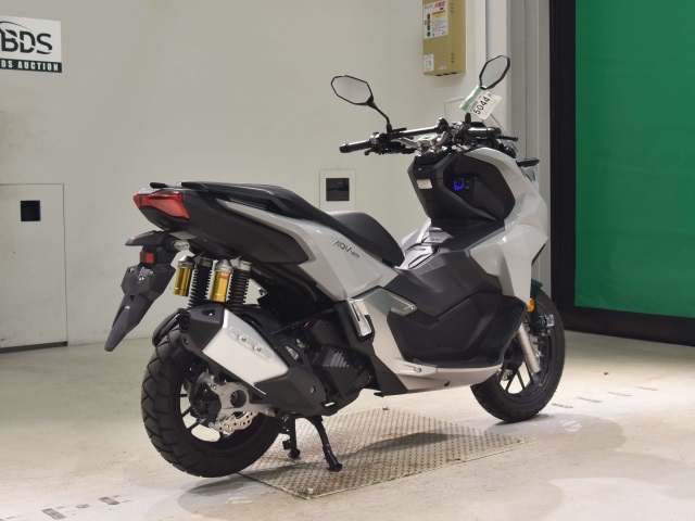 Honda ADV 160 — фото 5