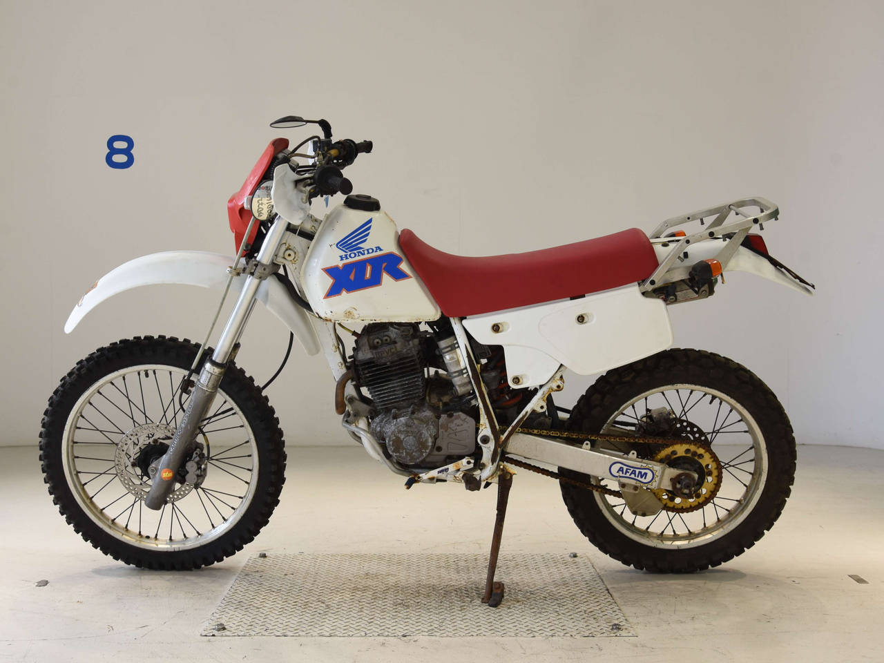0019] Honda XLR250 - MD22-2201672