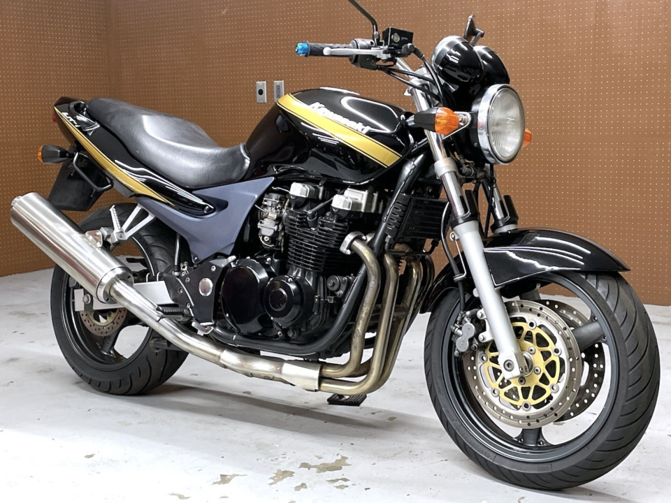 Kawasaki ZR-7