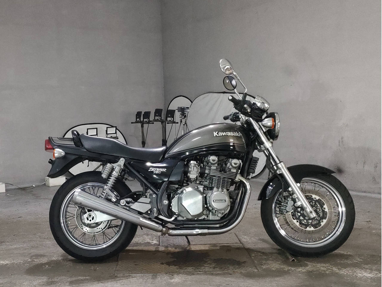 Kawasaki ZEFAIR 750RS