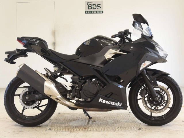 Kawasaki NINJA400