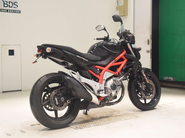 Suzuki GLADIUS 400 ABS — фото 5