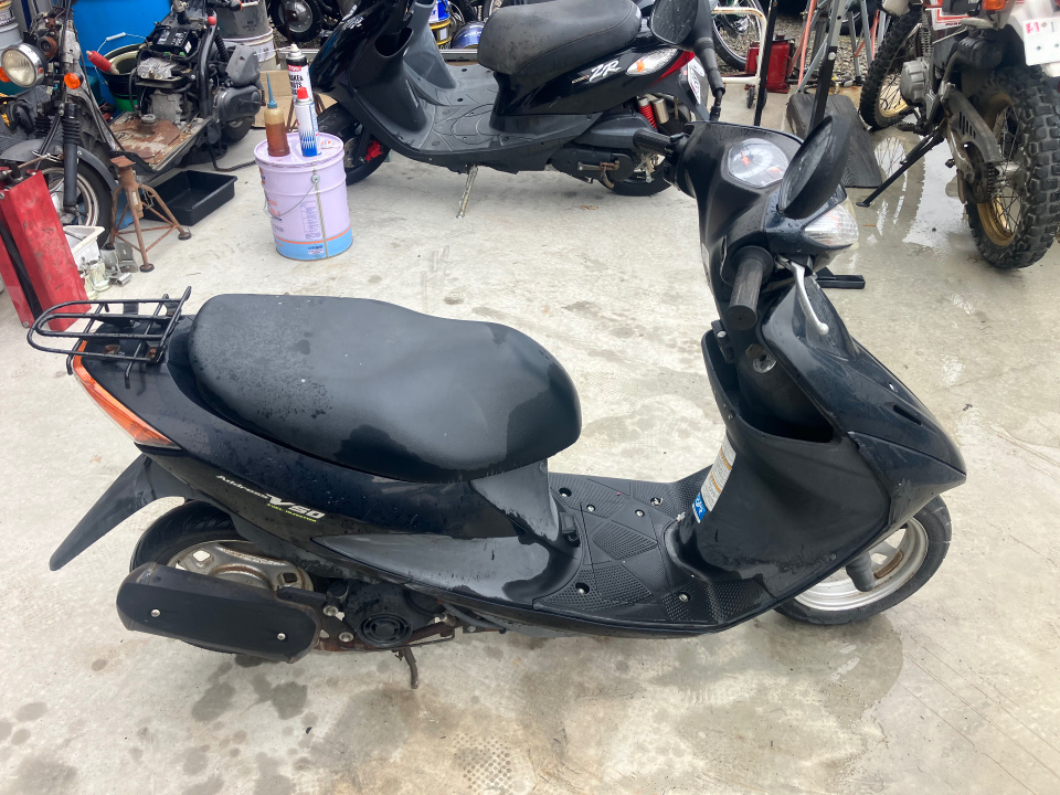 Suzuki ADDRESS V50