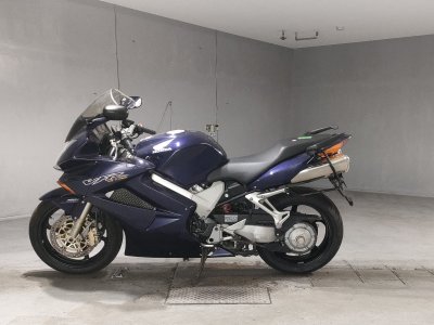 Honda VFR800F — фото 2