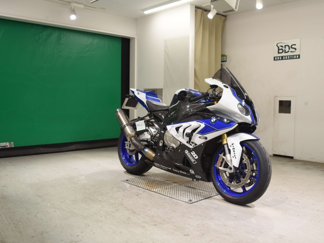 BMW HP4 — фото 3
