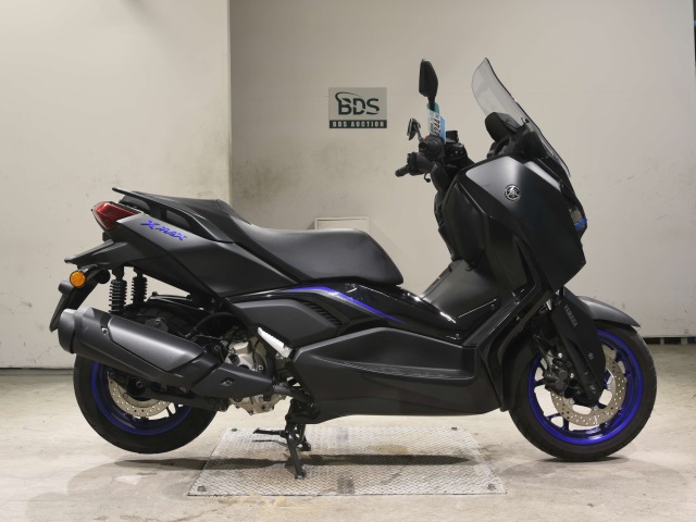 Yamaha X-MAX250-2