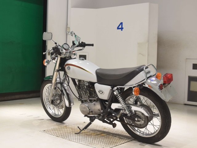Yamaha SR400 — фото 6