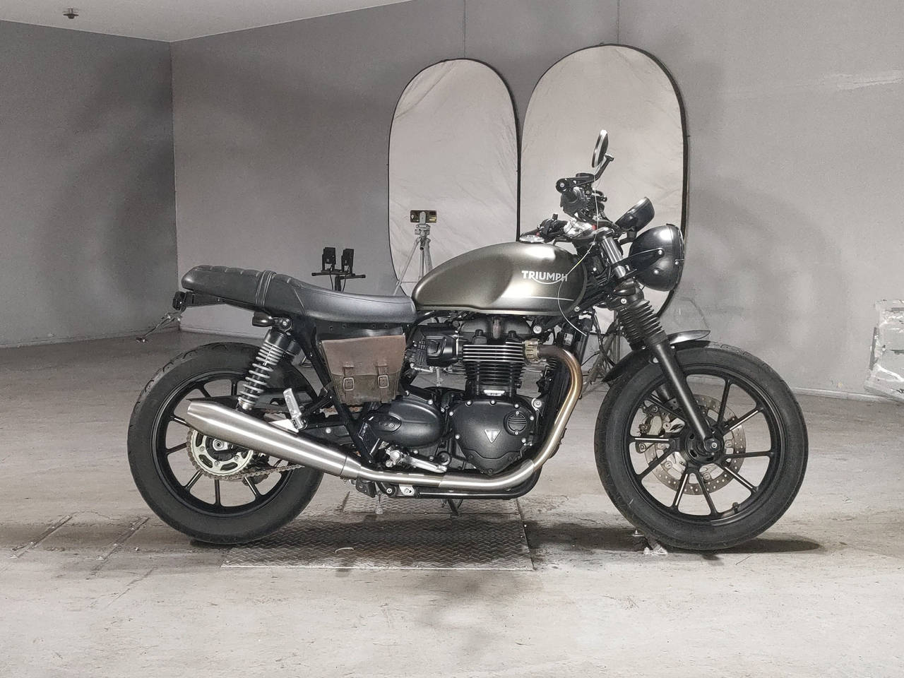 Triumph STREET TWIN 900, zdjęcie 1