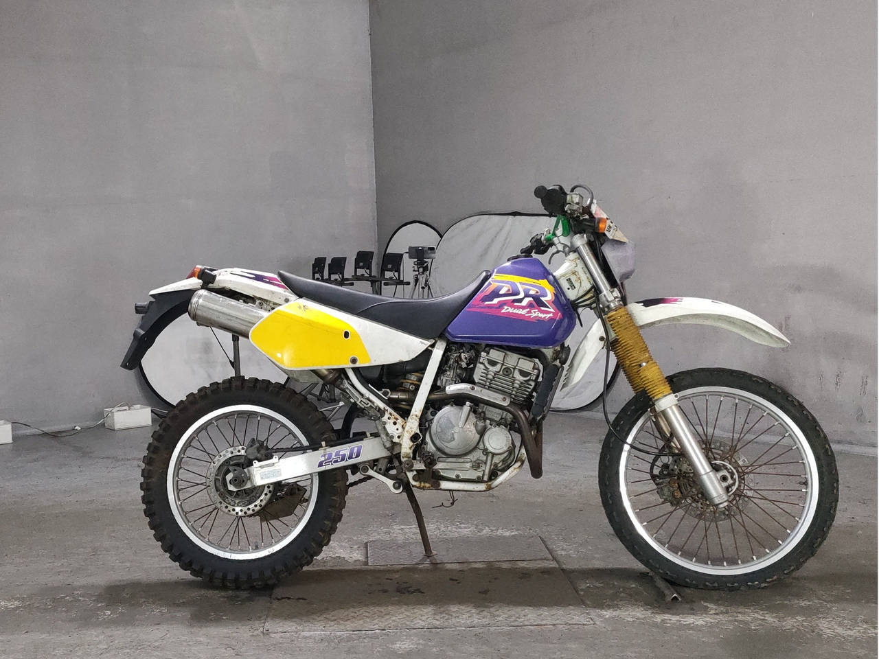 Suzuki GEVEL 250XC