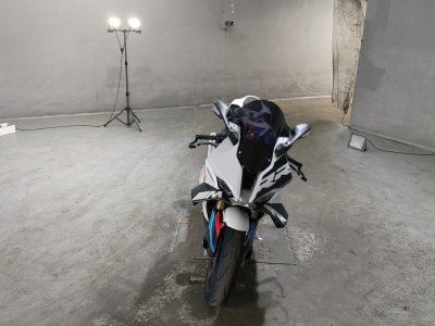 BMW S1000RR — фото 3
