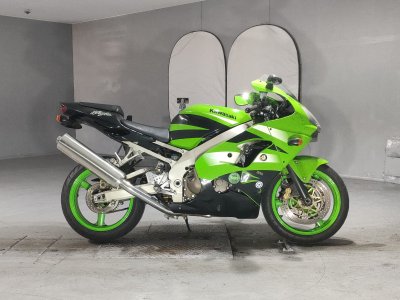 7656] Kawasaki NINJA ZX-9R - ZX900F-001578