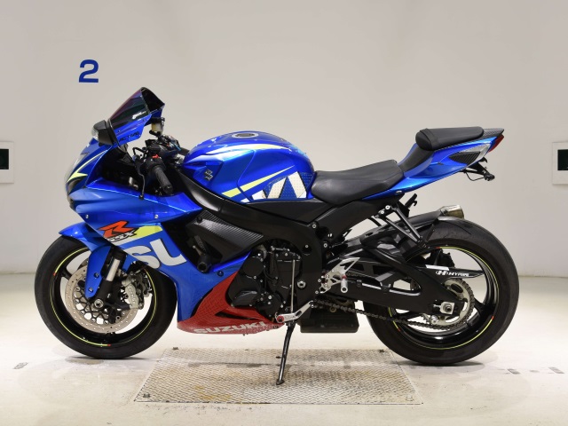 Suzuki GSX-R600 — фото 2