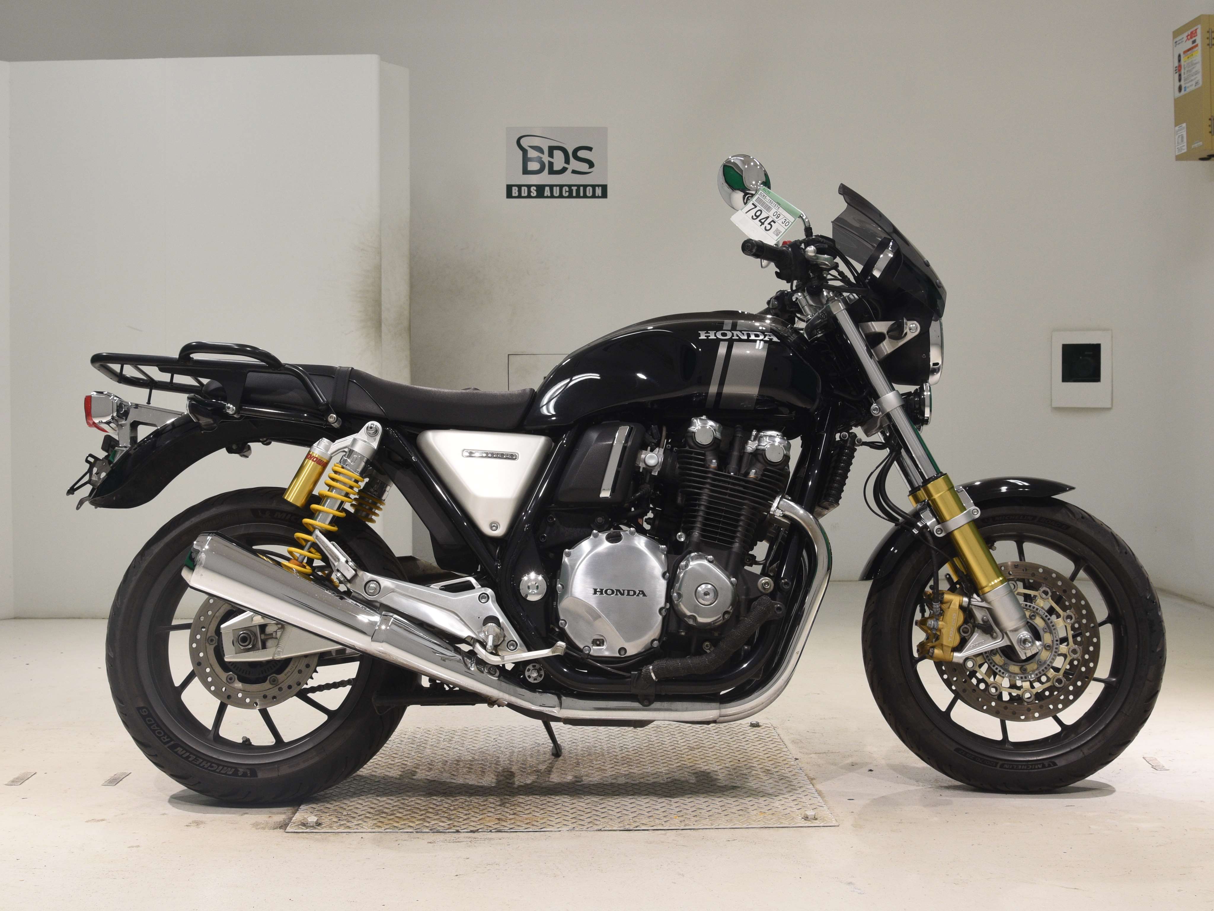 Honda CB1100RS