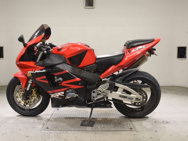 Honda CBR954RR — фото 2