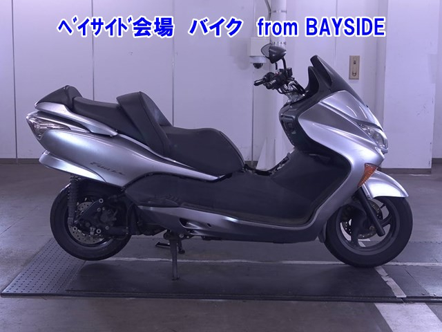 Honda FORZA Z, left