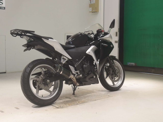 Honda CBR250RA — фото 5