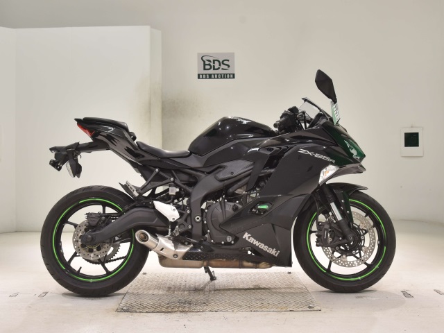 4469] Kawasaki NINJA ZX-25R - ZX250E-A21882
