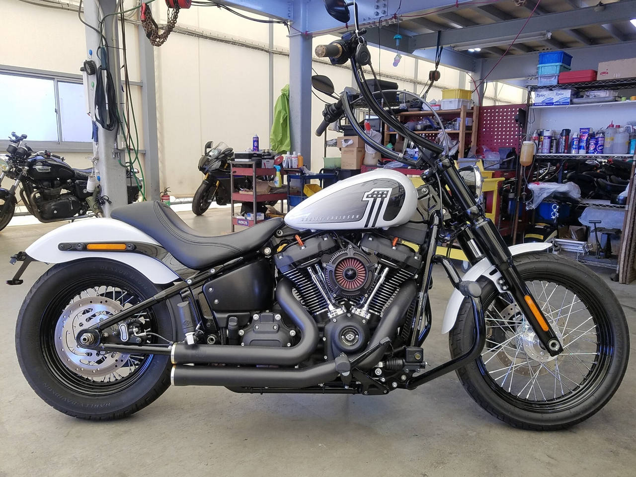 HD STREETBOB FXBB1750