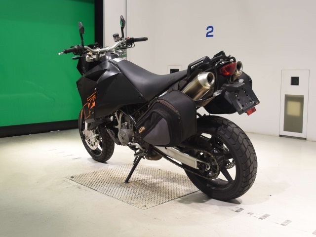 KTM 950 SUPERMOTO — фото 6