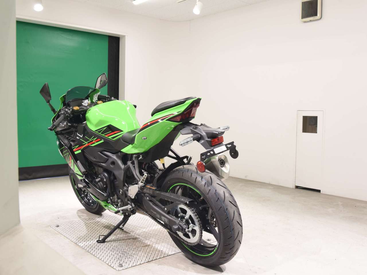 5296] Kawasaki ZX-25R-2SE - ZX250H-A30840