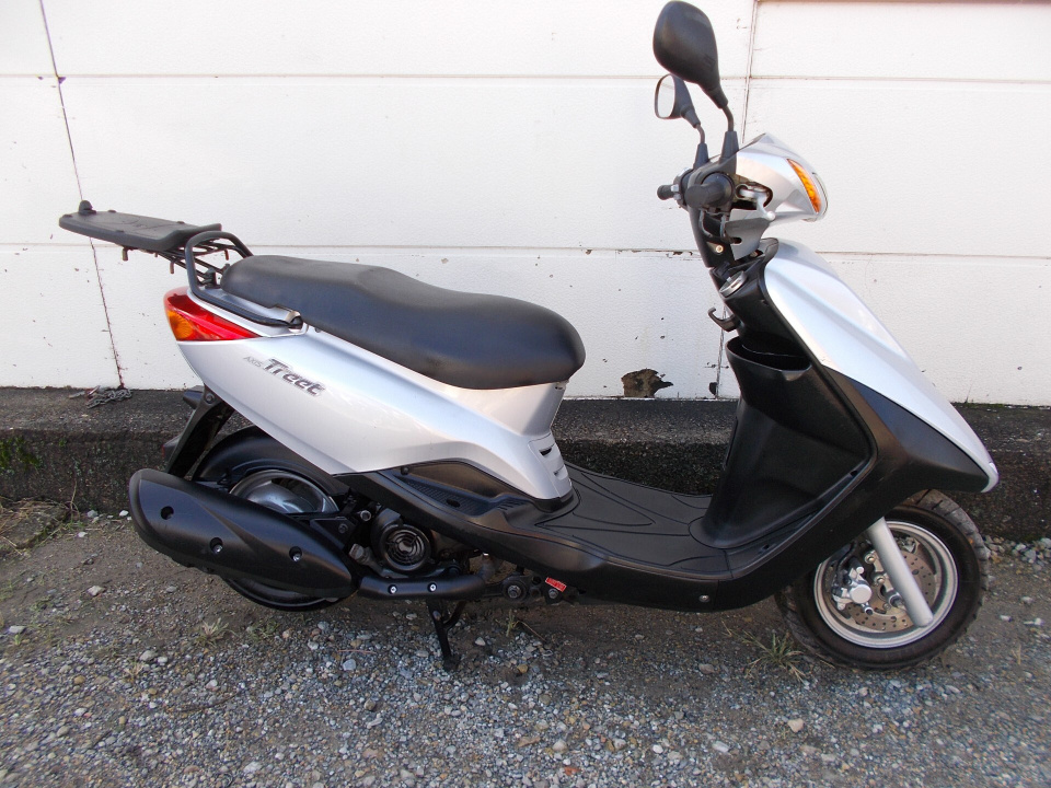 Yamaha AXIS TREET