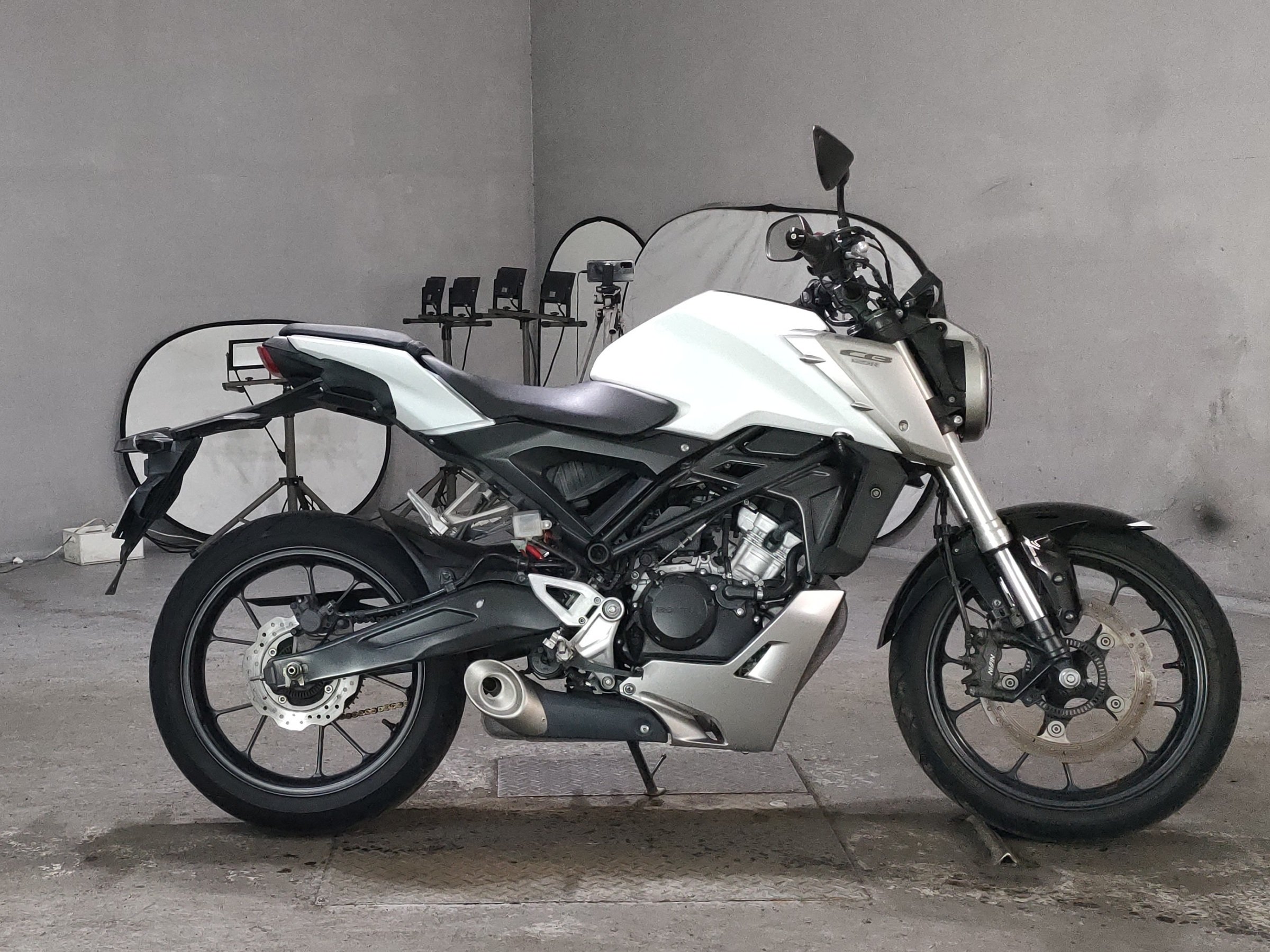 Honda CB125R