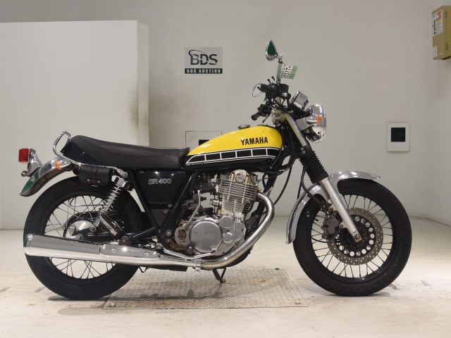Yamaha SR 400