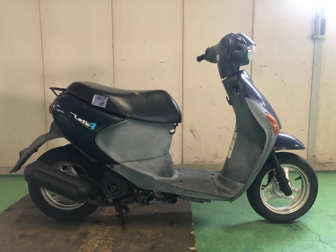Suzuki LETS4