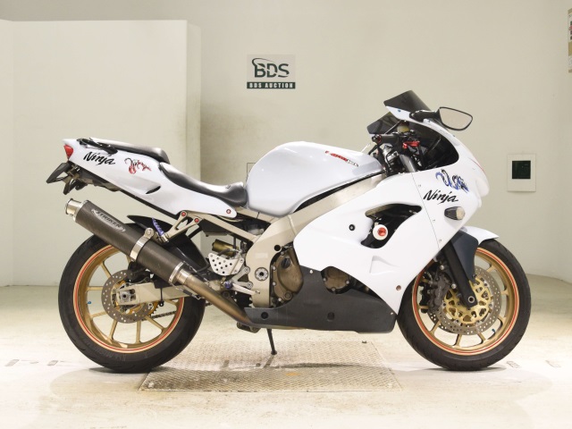 、 7725] Kawasaki NINJA ZX-9R - ZX900C-039246