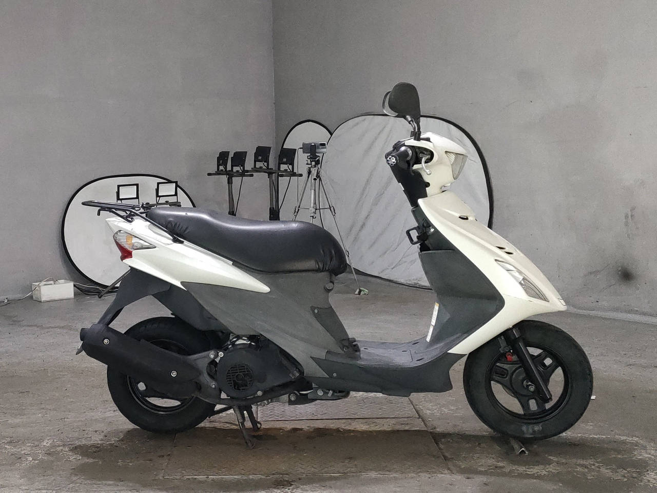 Suzuki V125S, zdjęcie 1
