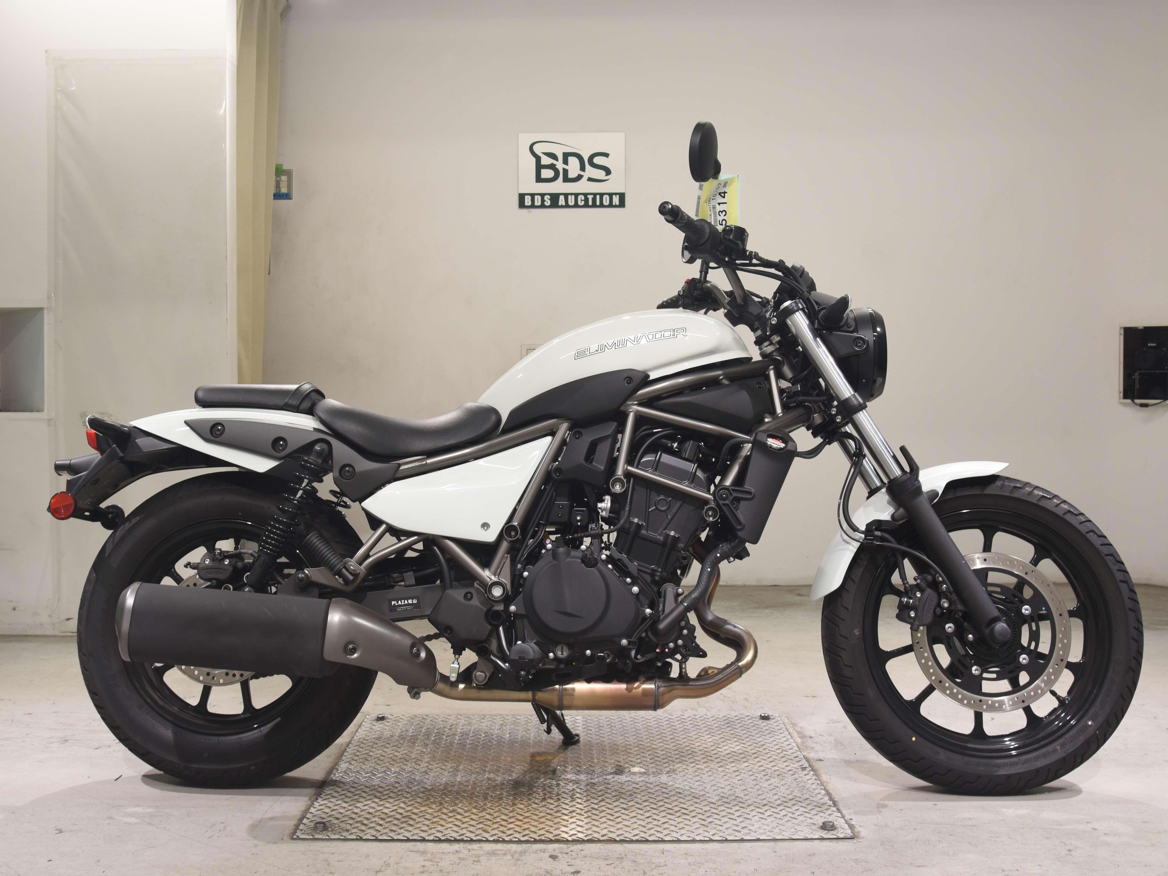 Kawasaki ELIMINATOR400-3