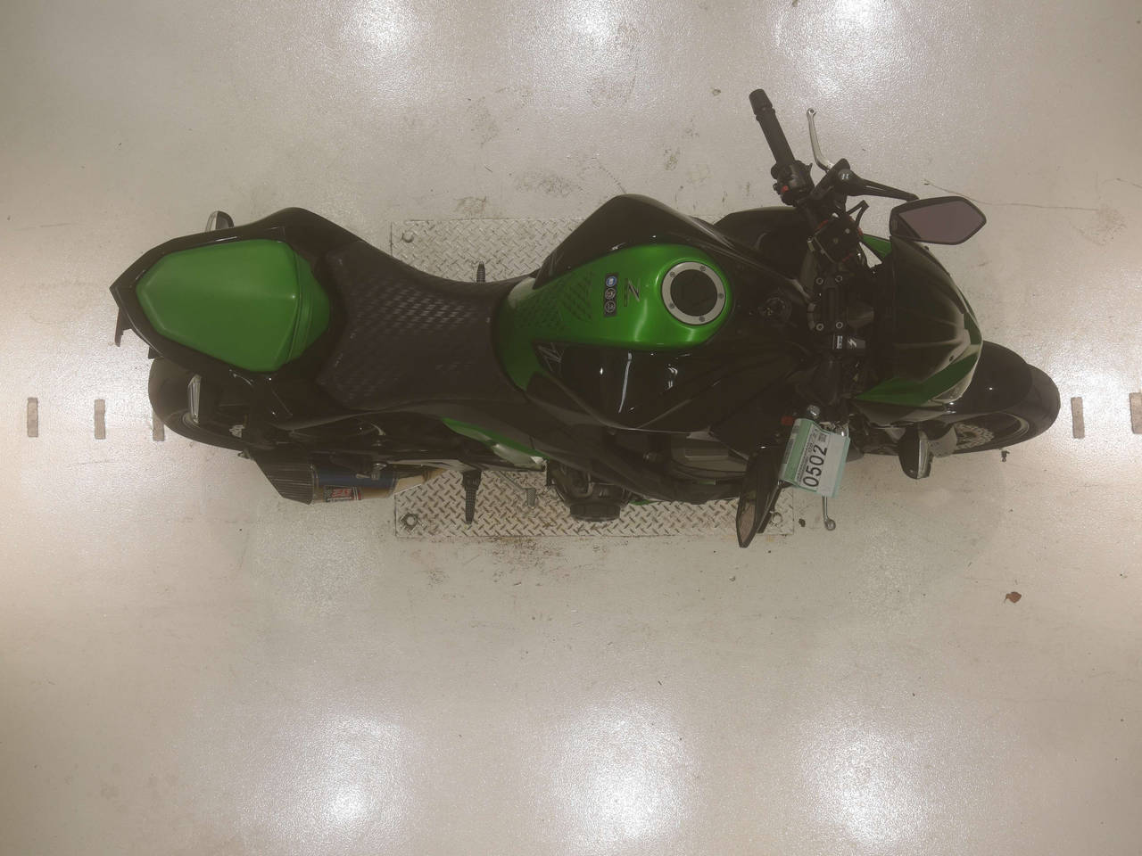 0502] Kawasaki Z800 - JKBZR800AADA03108