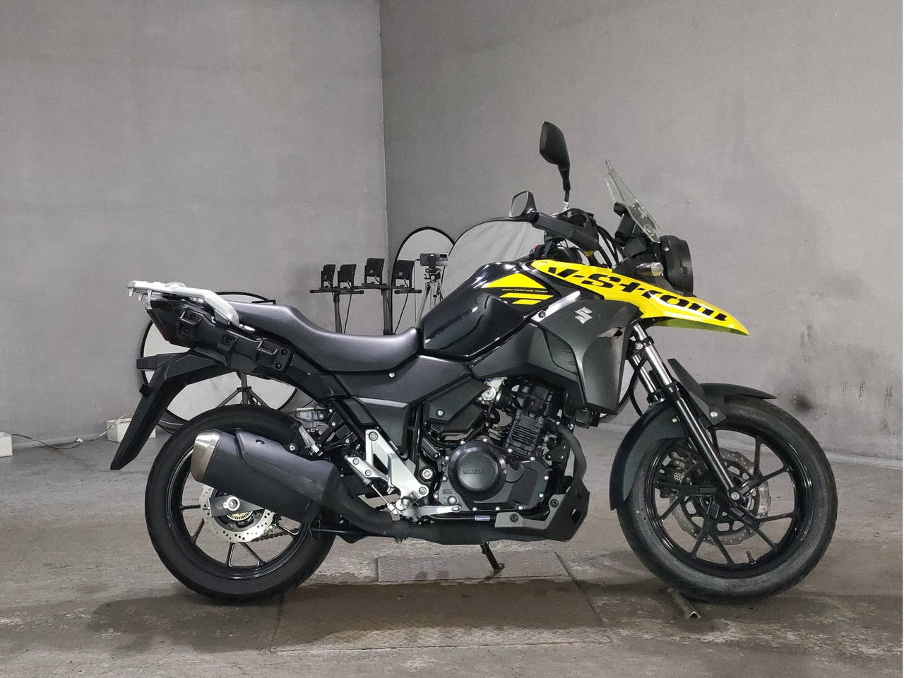 Suzuki V-STROM DL250