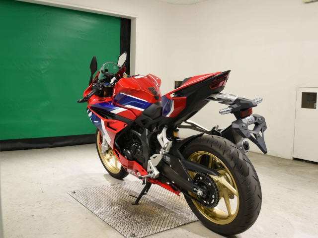 Honda CBR250RR — фото 6