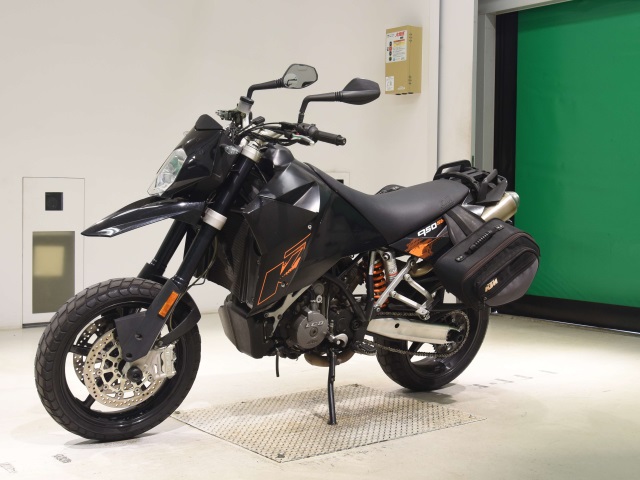 KTM 950 SUPERMOTO — фото 4