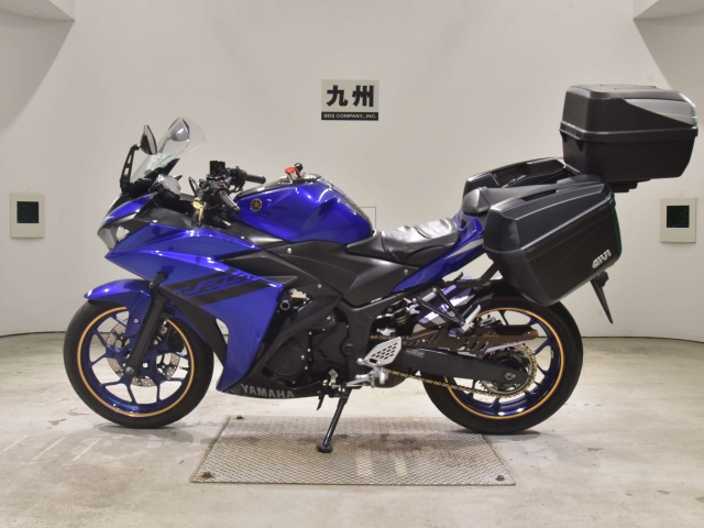 [2598] Yamaha YZF-R25 - RG10J-015405