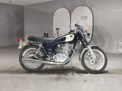Yamaha SR 400