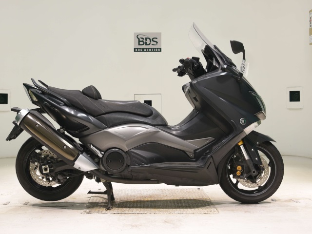 Yamaha T-MAX530